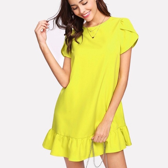 Dresses & Skirts - Mini Dress/ Ruffle Hem